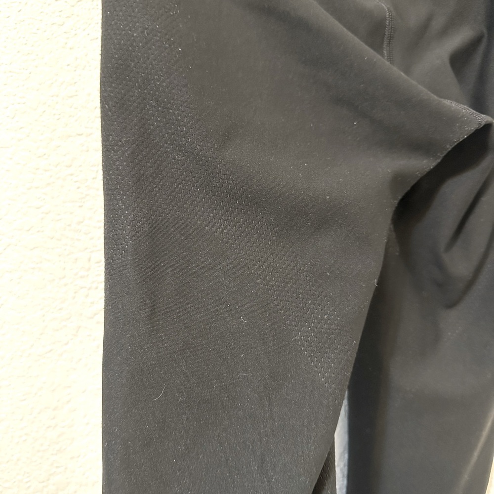 🏃🏻‍♀️RARE🏃🏻‍♀️LULULEMON Mapped Out High-Rise Tight 28" Black/Black Leggings - Picture 13 of 13